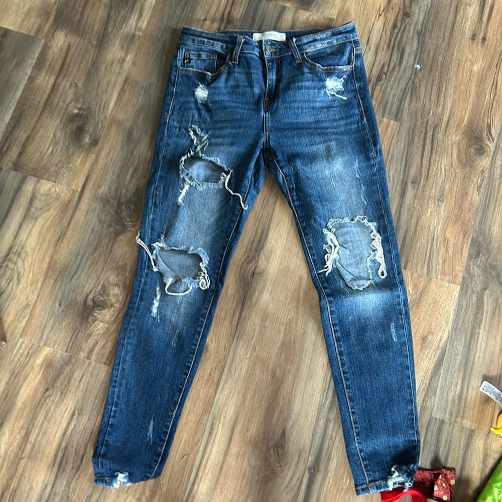 KanCan Signature size 27 skinny